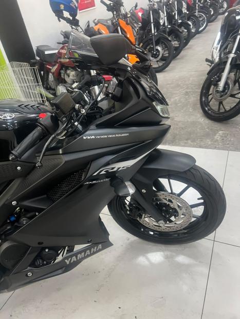 YAMAHA YZF R15 150 , Foto 3