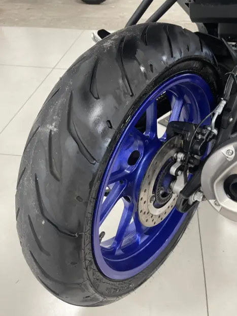 YAMAHA YZF R15 150 ABS, Foto 10
