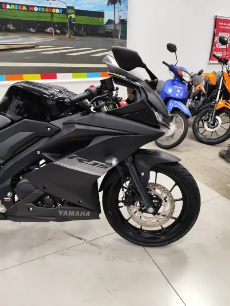 YAMAHA YZF R15 150 ABS, Foto 5