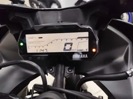 YAMAHA YZF R15 150 ABS, Foto 13