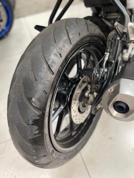 YAMAHA YZF R15 150 ABS, Foto 4