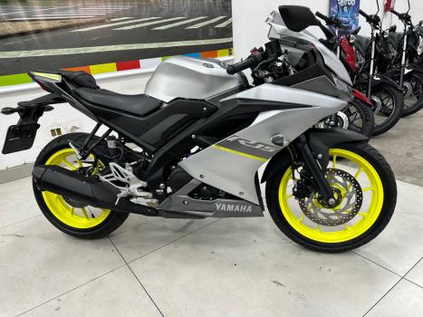 YAMAHA YZF R15 150 ABS, Foto 6 YAMAHA YZF R15 150 ABS, Foto 6