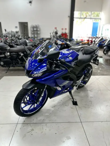 YAMAHA YZF R15 150 ABS, Foto 4 YAMAHA YZF R15 150 ABS, Foto 4
