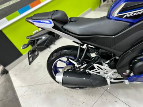 YAMAHA YZF R15 150 ABS, Foto 13 YAMAHA YZF R15 150 ABS, Foto 13