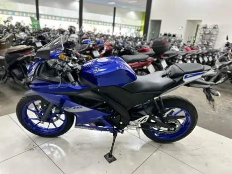 YAMAHA YZF R15 150 ABS, Foto 12 YAMAHA YZF R15 150 ABS, Foto 12