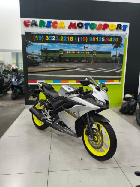 YAMAHA YZF R15 150 ABS, Foto 1