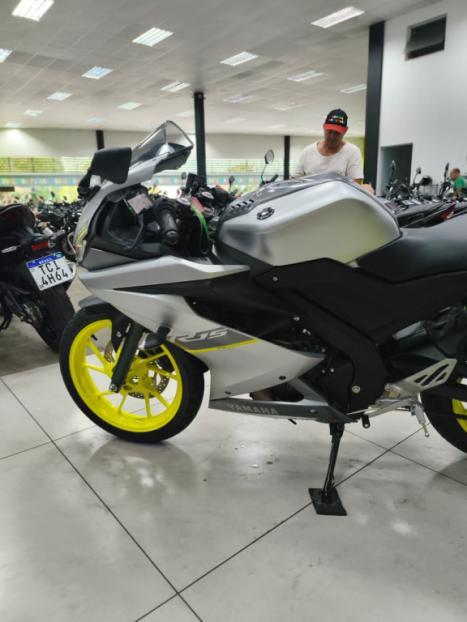 YAMAHA YZF R15 150 ABS, Foto 7
