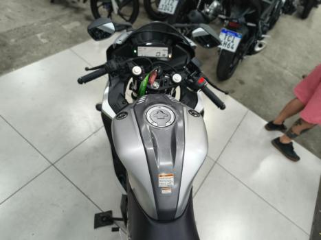 YAMAHA YZF R15 150 ABS, Foto 8