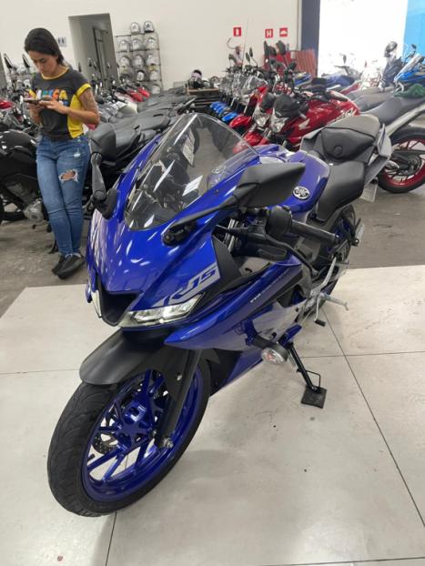YAMAHA YZF R15 150 ABS, Foto 6