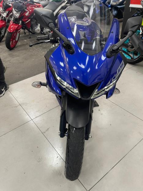 YAMAHA YZF R15 150 ABS, Foto 8