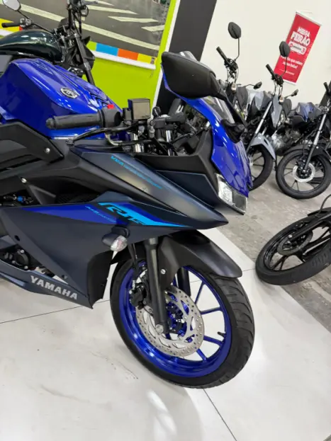 YAMAHA YZF R15 150 ABS, Foto 5