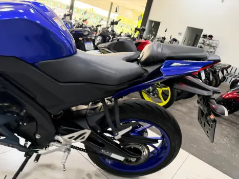 YAMAHA YZF R15 150 ABS, Foto 7