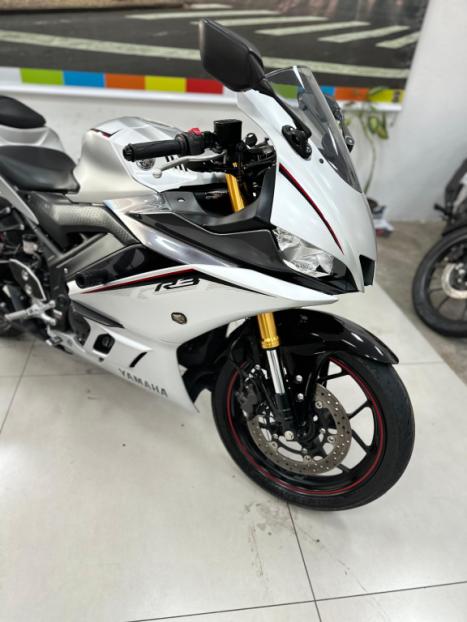YAMAHA YZF R3 300 , Foto 6