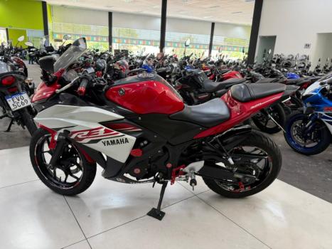 YAMAHA YZF R3 320 , Foto 4