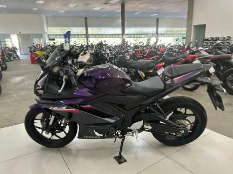 YAMAHA YZF R3 320 ABS, Foto 12