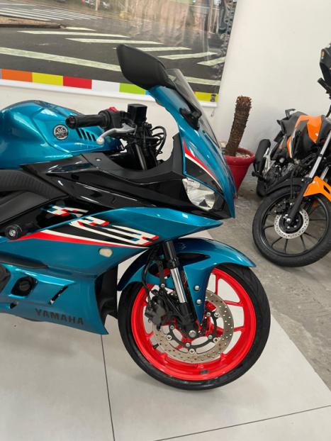 YAMAHA YZF R3 320 ABS, Foto 10