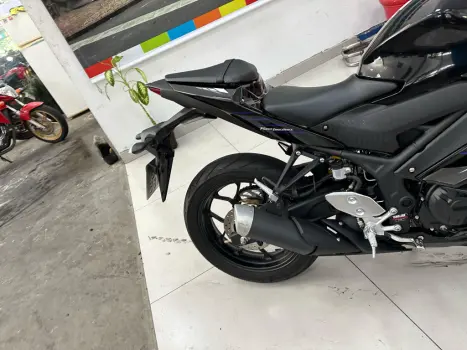 YAMAHA YZF R3 320 ABS, Foto 11