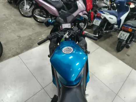 YAMAHA YZF R3 320 ABS, Foto 4