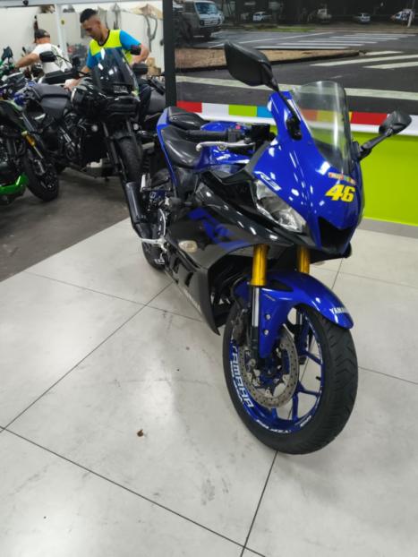 YAMAHA YZF R3 320 ABS, Foto 4