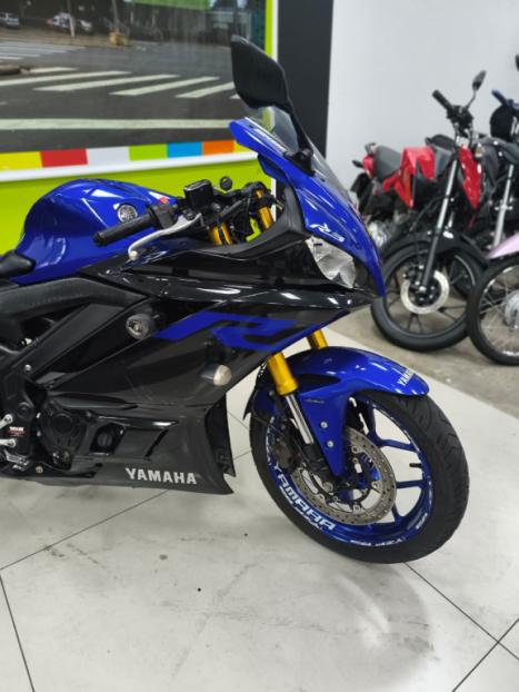 YAMAHA YZF R3 320 ABS, Foto 10