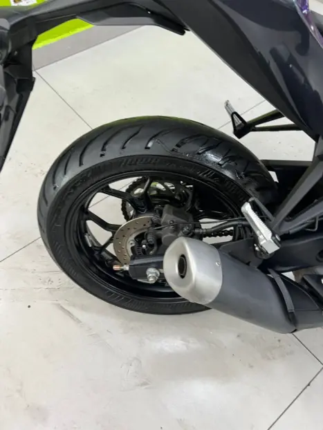 YAMAHA YZF R3 320 ABS, Foto 12