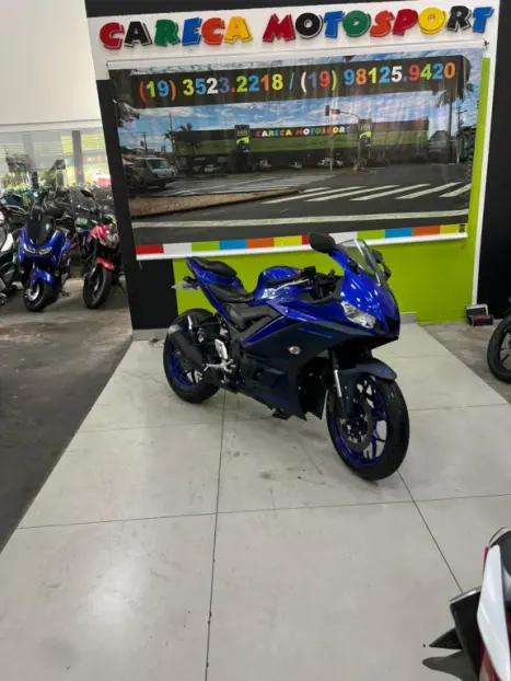 YAMAHA YZF R3 320 ABS, Foto 1