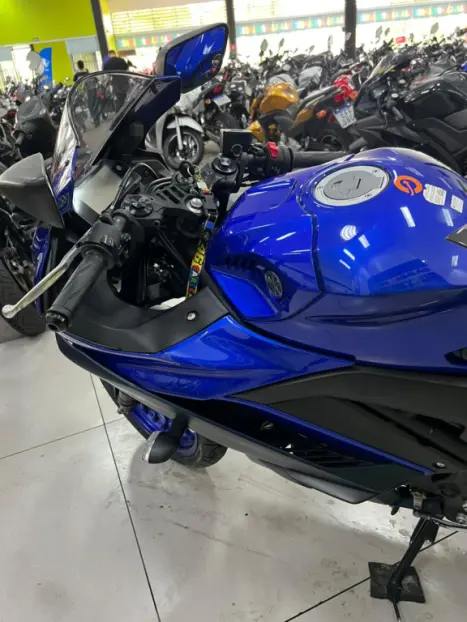 YAMAHA YZF R3 320 ABS, Foto 7