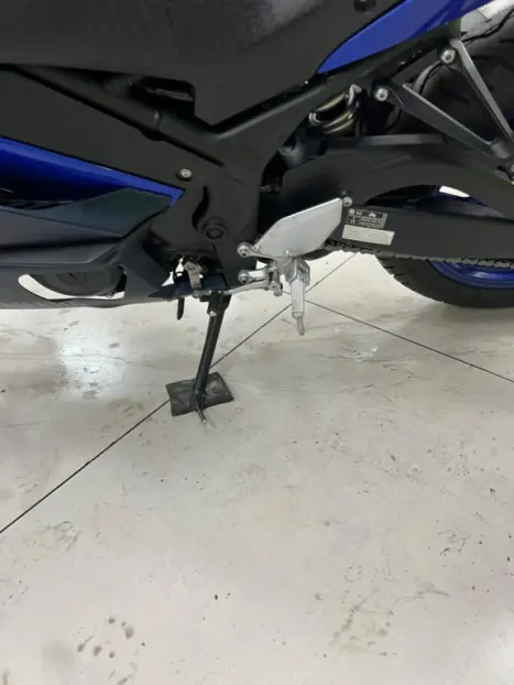 YAMAHA YZF R3 320 ABS, Foto 8