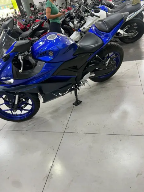 YAMAHA YZF R3 320 ABS, Foto 10