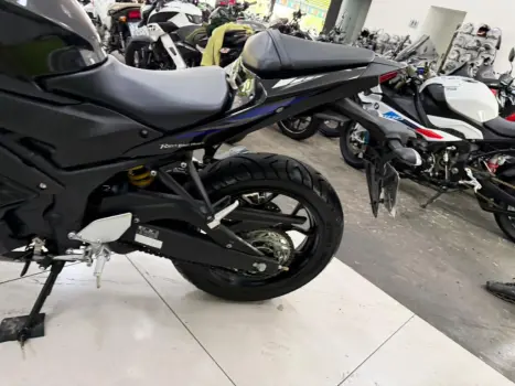YAMAHA YZF R3 320 ABS, Foto 7