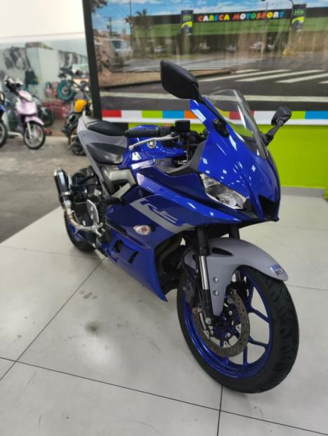 YAMAHA YZF R3 320 ABS, Foto 6