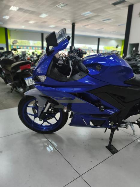 YAMAHA YZF R3 320 ABS, Foto 8