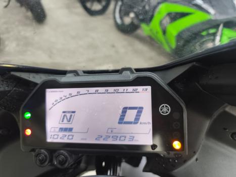 YAMAHA YZF R3 320 ABS, Foto 9