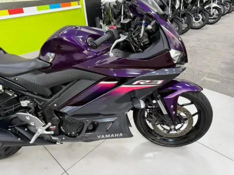 YAMAHA YZF R3 320 ABS, Foto 6