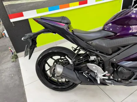 YAMAHA YZF R3 320 ABS, Foto 16