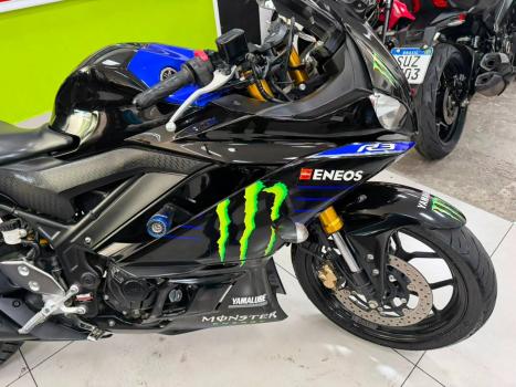 YAMAHA YZF R3 320 ABS, Foto 4