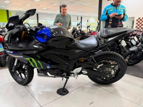 YAMAHA YZF R3 320 ABS, Foto 6