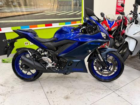 YAMAHA YZF R3 320 ABS, Foto 2