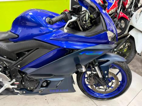 YAMAHA YZF R3 320 ABS, Foto 4
