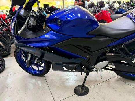 YAMAHA YZF R3 320 ABS, Foto 6