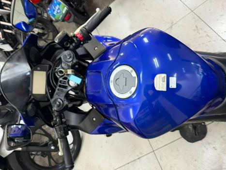 YAMAHA YZF R3 320 ABS, Foto 10