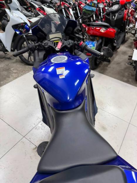 YAMAHA YZF R3 320 ABS, Foto 10