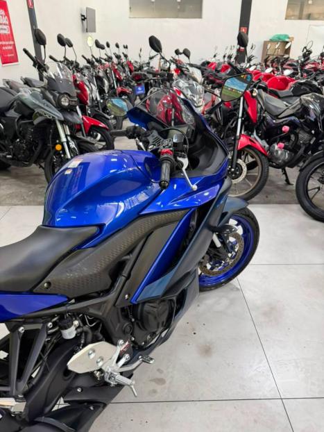YAMAHA YZF R3 320 ABS, Foto 4