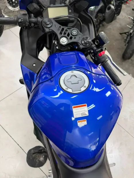 YAMAHA YZF R3 320 ABS, Foto 11