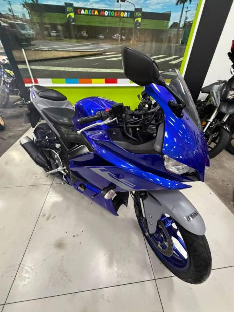 YAMAHA YZF R3 320 ABS, Foto 3