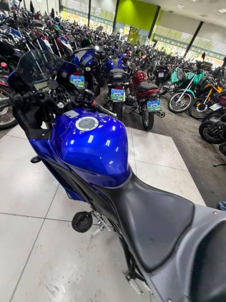 YAMAHA YZF R3 320 ABS, Foto 8