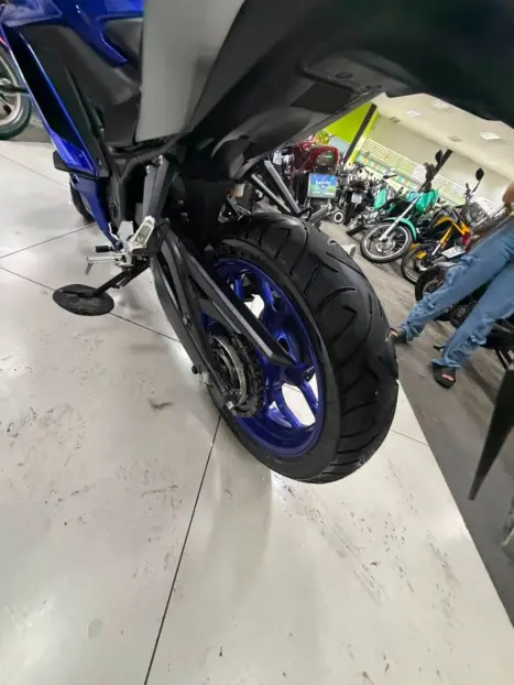 YAMAHA YZF R3 320 ABS, Foto 12