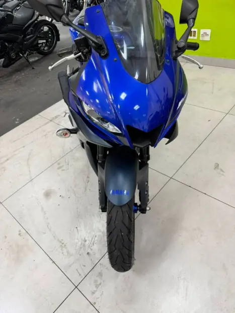 YAMAHA YZF R3 320 ABS, Foto 9