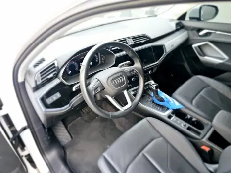 AUDI Q3 1.4 4P 35 TFSI PRESTIGE PLUS S-TRONIC AUTOMTICO, Foto 4