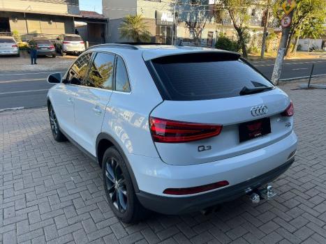 AUDI Q3 2.0 4P TFSI AMBIENTE QUATTRO S-TRONIC AUTOMTICO, Foto 4